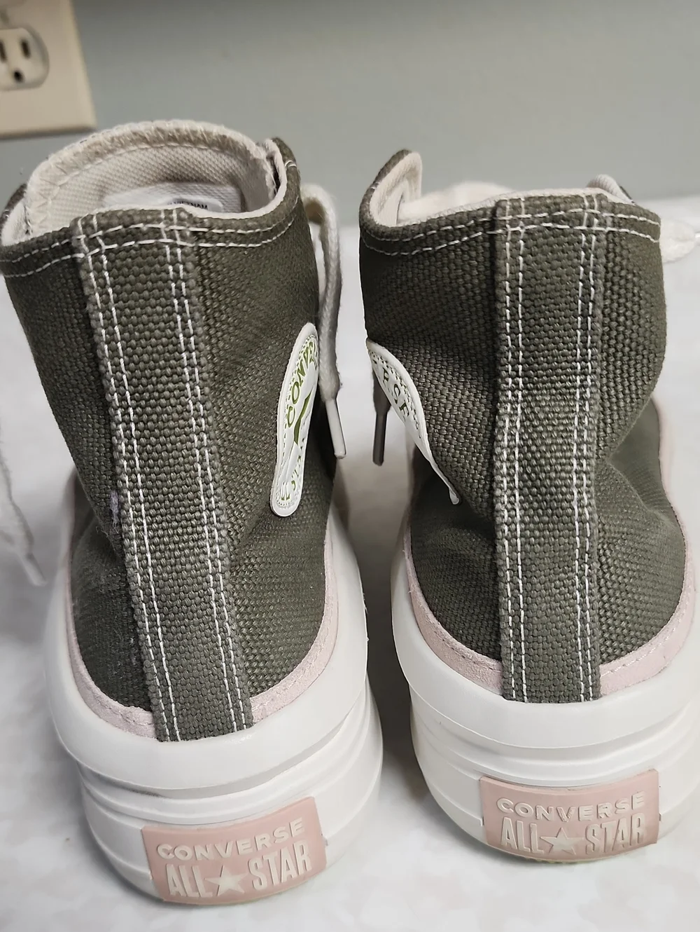 Converse Move High-Top Platform Canvas sneakers womens 10 number 1921